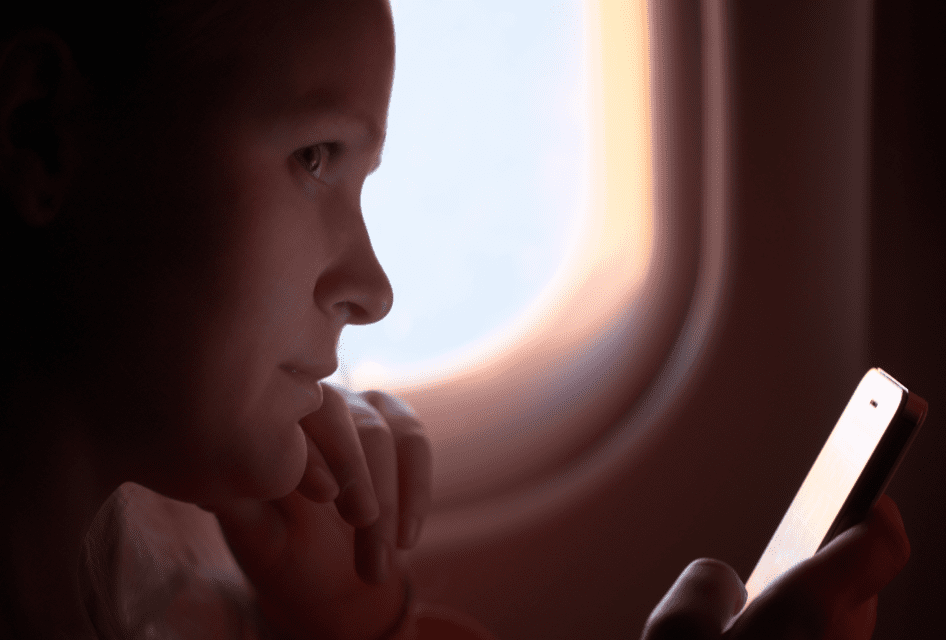 Travel: Long flight? Here some some easy ways to stay entertained