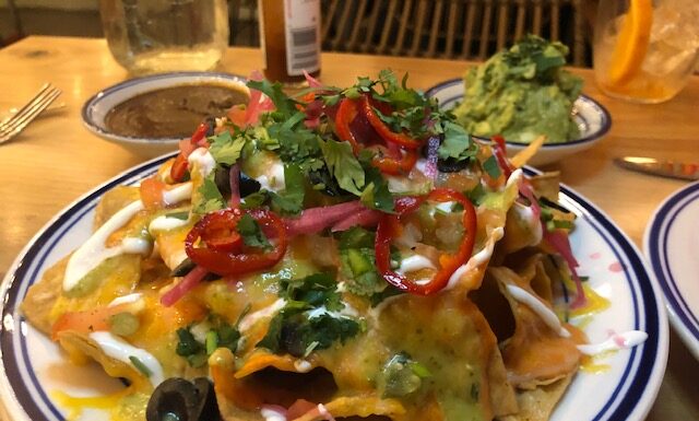 El Granjero Cantina-fiesta-nachos