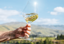 This May, Celebrate Global White Wine Holidays with 'Pour Yourself a Glass of New Zealand'
