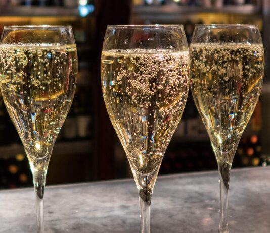 Napa's Be Bubbly, NYC's Coqodaq, DC's Apéro: Top 10 Bars and Restaurants for Champagne from Bureau du Champagne