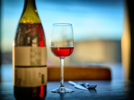 Rosh Hashanah 2025 with expert wine picks