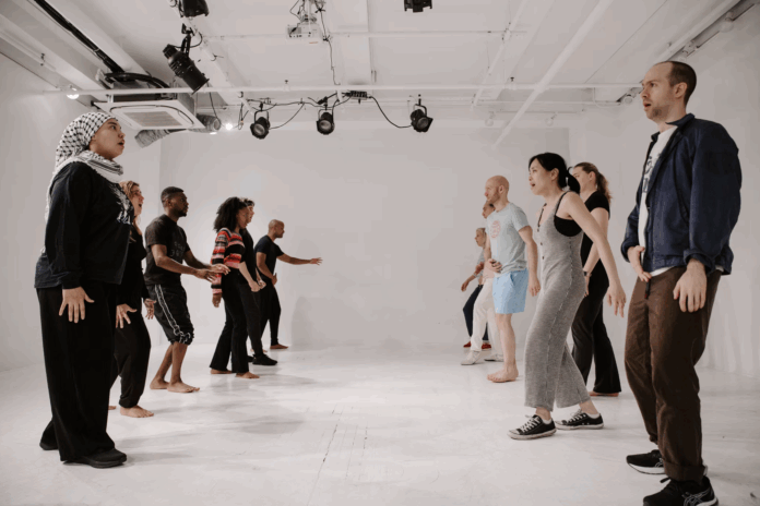 Discover PEM vs Method Acting differences