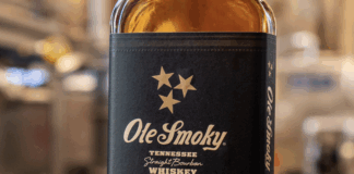 Discover Ole Smoky’s new Tennessee Straight Bourbon Whiskey—four-year aged, rich flavor, nationwide release