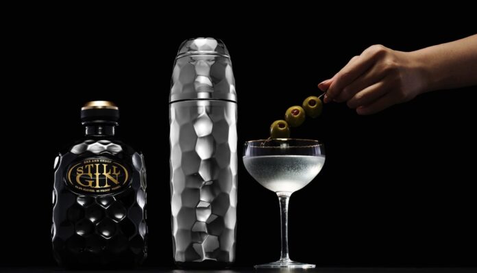 Gordon Ramsay, Dre & Snoop Drop HexClad Cocktail Shaker