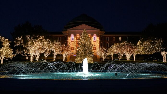 The best 2025 holiday events in Southern California: theme parks, lights, festivals, and beachside holiday magic across SoCal.