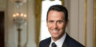 Oz Pearlman Is Reading Washington’s Mind at the 2026 White House Correspondents’ Dinner Mentalist Oz Pearlman replaces the comedian tradition at the 2026 White House Correspondents' Dinner