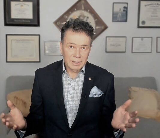 Dr. Michael Guillén 'The Invisible Everywhere'