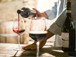 Ethica Wines celebrates 10 years with an 8-city Italian wine tasting series.