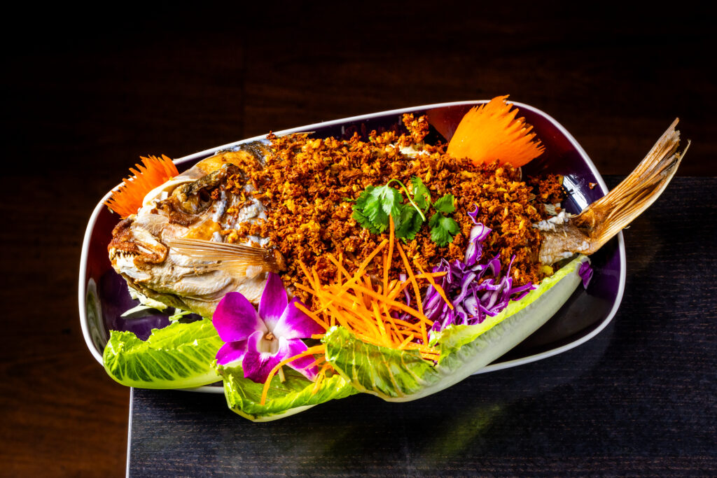 Emporia Thai, Pla Tod Kamin