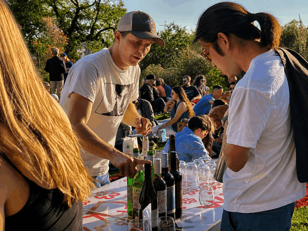 Silverlake Winery pouring at Barnsdall Fridays Wine Nights 