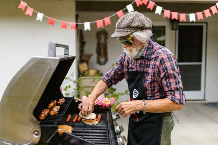 July 4th Backyard Gift Guide: 8 Hosting Essentials