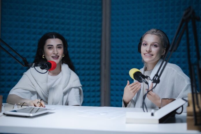 FLAVR Report TV: Celebrity Interviews and Global Events
